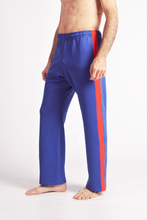 Flying Dance Pants es un pantalón de danza técnico unisex para entrenamiento de baile, danza contemporánea, acrobacia, yoga, artes marciales, pilates y cualquier disciplina vinculada al movimiento. Ideal para el trabajo de suelo, con un tejido resistente, deslizante y super absorbente. Color Azul y Rojo.